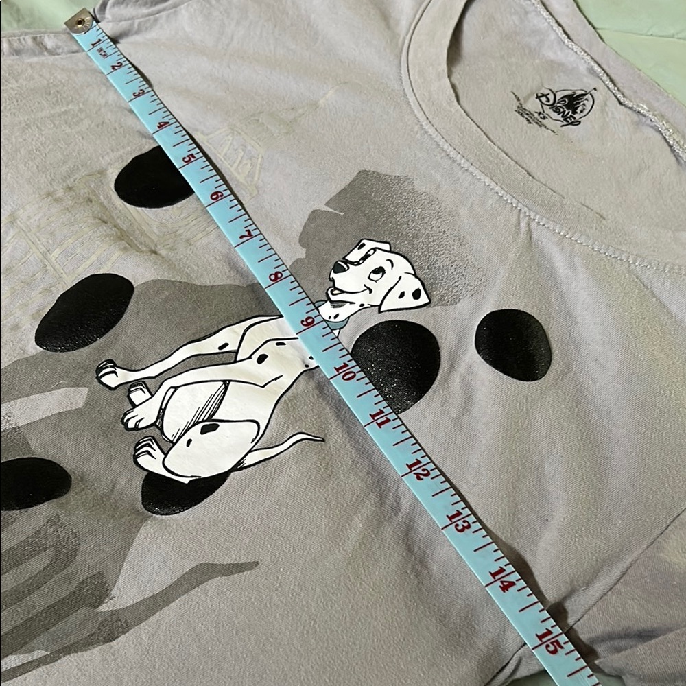 Disney Dalmatians shirt - Picture 5 of 6